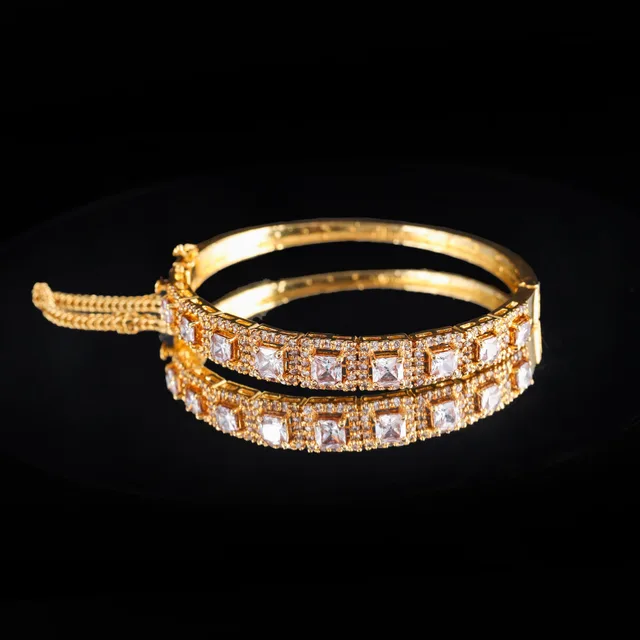Venetia Bangle by Jewels by RF